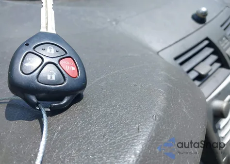 2011 Toyota Camry Se/Le/Xle z USA, uszkodzony, nr VIN 4T1BF3EK9BU720097